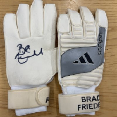 Brad Friedel Blackburn Rovers Match Issued Football Goalkeeper Gloves: Pair of Adidas gloves both signed by Brad Friedel and also having his name to band. Look unused. Letter from shoot magazine in June 2002 stating you have won this prize.