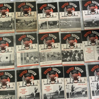 Manchester United 1940s Home Football Programmes: 48/49 Portsmouth champions, Huddersfield torn spine, 49/50 13 including Sunderland and 2 of Birmingham and Portsmouth (champions again) Good unless stated. (15)