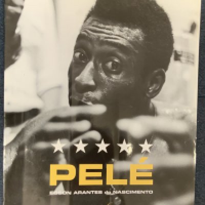 Pele Rare Proof Copy Of Football Book: The 2006 boxed 12kg book came in two editions Samba at 1.6k and Carnival at 4k. Being a proof copy it is not signed or bound. The embossed green box has some slight discolouration but contents are perfect. There is a very large advertising booklet regarding this forthcoming book in 2006 by Gloria Books.