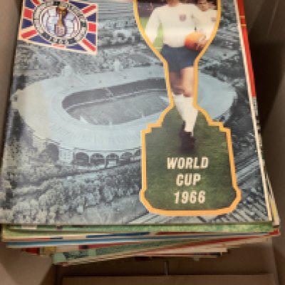 Charles Buchans Football Magazines + More: Excellent private collection spanning the whole 60s with around 120 magazines. Additionally there are a few World Soccer plus souvenir albums for Stars Of Soccer, New Top Teams and Football Favourites. There are 9 FA Yearbooks, 6 Charles Buchan Annuals and other titles including Topical Times and Book For Boys. (2 boxes)