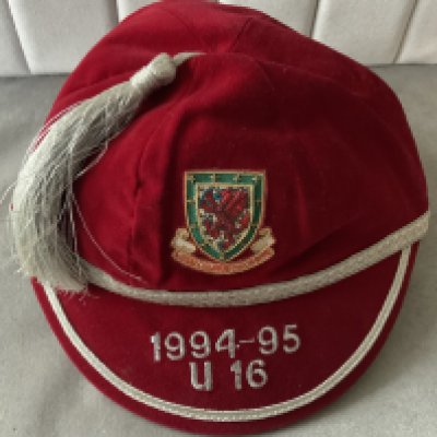 Wales Under 16 Football Cap 1994 - 1995: Red International Cap awarded to Lee Jenkins. The next season he made his full debut for Swansea.