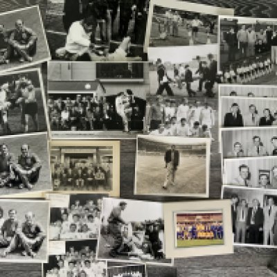 Les Cocker Football Memorabilia: Cockers own collection to include some great unseen photos from press agencies including England 1970 and Leeds of a similar period. Press photos but not stamped to rear. Football League Provident fund book, Pension scheme book, 1970 Leeds dinner invites, letter to Les from Alf Ramsey thanking him for good wishes after being in the 1966 honours list, Christmas card from McGuiness Manchester United 1970, letter from Nobby Stiles to Les and more. Worth viewing.