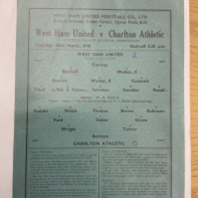 39/40 West Ham v Charlton Football Programme: Single sheet League match dated 23 3 1940 in good condition with usual fold. No team changes but score written.
