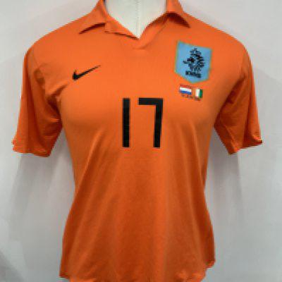 Van Persie Holland 2006 World Cup Match Worn Football Shirt: Orange short sleeve home shirt worn at the World Cup on 16 6 2006 v Ivory Coast. Germany 2006 World Cup sleeve patch. Number 17 V Persie to rear. Swapped with Kolo Toure after match v the Netherlands.