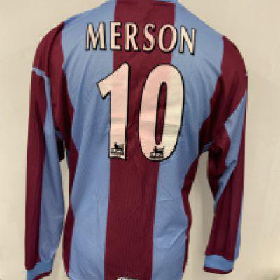 1999 - 2000 Aston Villa Signed Football Shirt: Long sleeve number 10 Merson shirt without sleeve badging. Obtained by Merson and signed to front by him and 12 others including Southgate Joachim Thompson Wright and Delaney. Villa got to the FA Cup final this season.