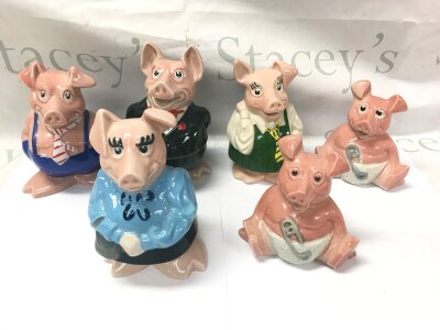 6 NatWest wade pigs.