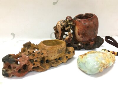 A lot of two chinese antique hardstone signed carvings, approx 8cm and 14cm and chinese stone pendant