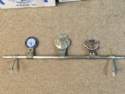 Car badges including Jaguar , AA, Ford sports motor club. No reserve