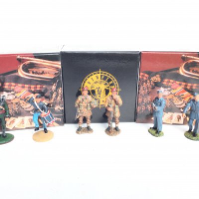 3 Boxed King And Country Figures. Including Pathfinders. 1 A/F.