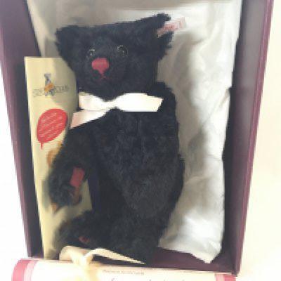 WITHDRAWN - A Boxed Steiff Hamleys Dominic Teddy Bear 1998.