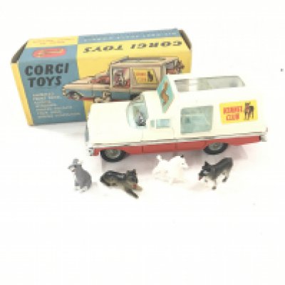 A Boxed Corgi Kennel Service Wagon with Four Dogs #486. NO RESERVE