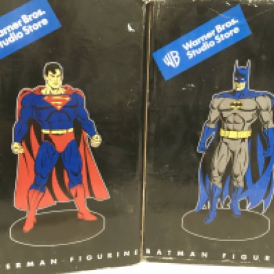 2 X Boxed Warner Brothers Studio Store Statues. Superman and Batman. Approx Height 33Cm. (2).