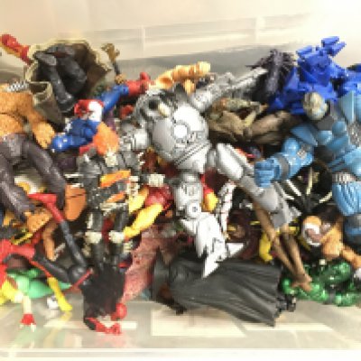 A Box Containing A Collection of Marvel Figures. No Reserve.