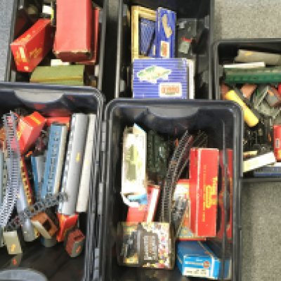 5 Boxes Containing 00 Gauge Track. Coaches. Wagons. Etc.