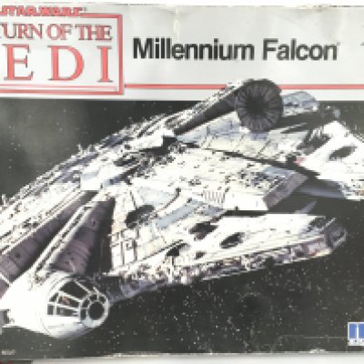 A Boxed Star Wars The Return of The Jedi Millennium Falcon Ertl Model Kit. NO RESERVE