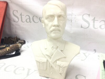 An Allach Porcelain bust of Adolf Hitler, very good condition. 23cm tall