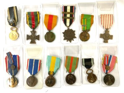 12 French civilian orders. (12)