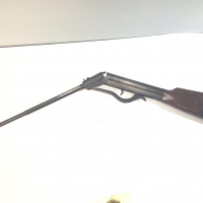A Vintage Air gun most likely a German Gem .177 unmarked action and barrel with folding under leave supported action functions ok.