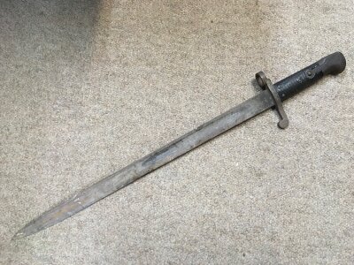 A WWI German 1st pattern bayonet.  Blade 36cm long 49cm total length.