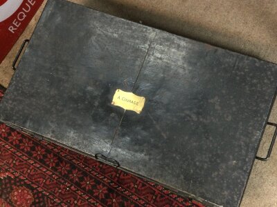 A tin trunk Brig A. Courage 1st WW1. No reserve