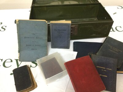 Tin contents including autograph books etc. no reserve