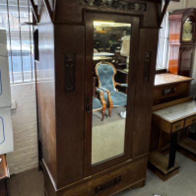 Arts & Crafts Oak Hall Robe and dating from around 1890 Inset with 3 copper panels. 194cm x 120cm x 52cm.