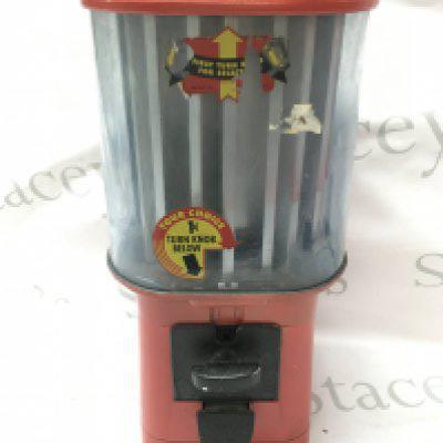 A Vintage American one Cent Oak Acorn Gumball Vending Machine. Approximately 42cm tall. This lot cannot be posted