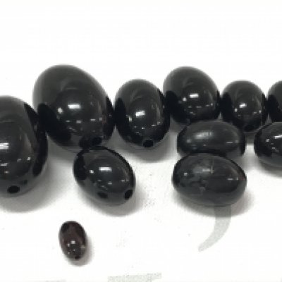 Very rare cherry red black amber 11 beads, total weight 40g largest bead 32mmx21mm. Postage category A- NO RESERVE