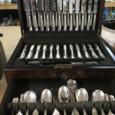 Harrods canteen of cutlery . This lot cannot be posted