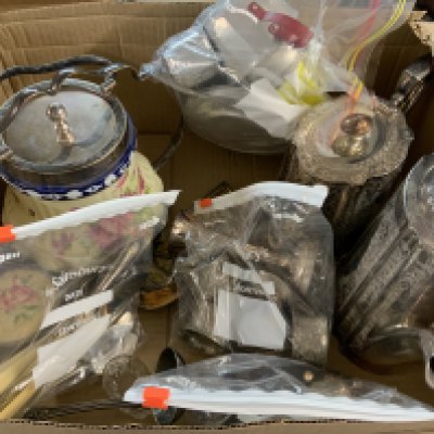 A mixed lot of silver plated items and ceramics to include a boxed Carlton ware dish and a boxed crown Devon dish.