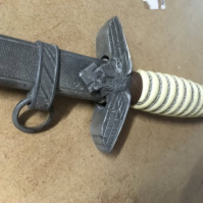 A German Luftwaffe 2nd pattern dagger.