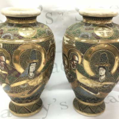 A pair of large 19th century Japanese vases , 30cm tall This lot cannot be posted