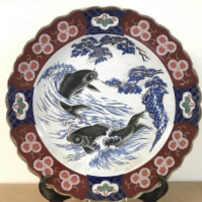 WITHDRAWN - A large late 19th century Imari Koi charger. This lot cannot be posted.- NO RESERVE