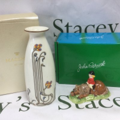 A boxed Mason's vase and a boxed Beswick Thelwell design figure (2). Shipping category D.