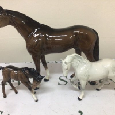 Three Beswick horses a large bay horse foal and a dapple grey pony no obvious damage (3)