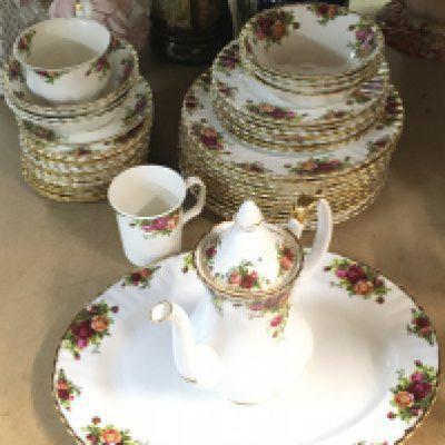 Royal Albert old country rose set including plates , cups, tea jug, bowls. This lot cannot be posted