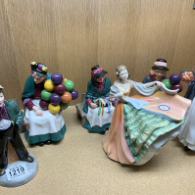 6 Royal Doulton porcelain figurines.