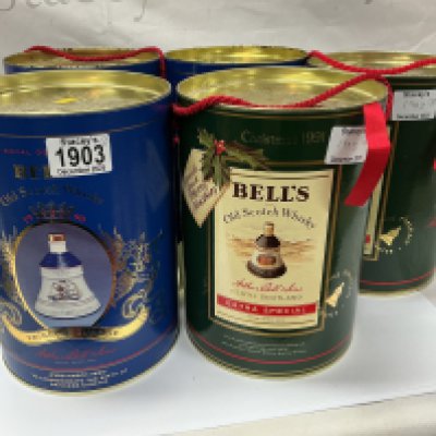 5 Bottles of Bell&#2013266057۪s Whiskey. Royal Commemorative and Christmas. 75cl and 70cl.