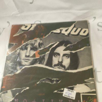 Collection of records from Culture Club (White boy) , Rod Stewart (Blondes have more fun), Atlantic Soul Classics (16 hit tracks) and Status Quo live.