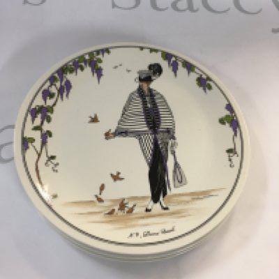 Box of ceramics including plates, teacups and bowls. From brands such as Carlton Ware, Derby Posies, Villeroy & Boch and Chinese porcelain