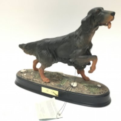 Royal Doulton figure, The Setter. 22cm tall. This lot cannot be posted. NO RESERVE