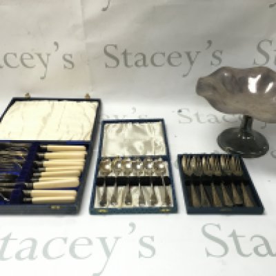 Assorted collection of silver plate items including cutlery etc.