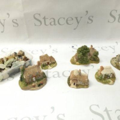 A small collection of lilliput lane and Wade whimsies