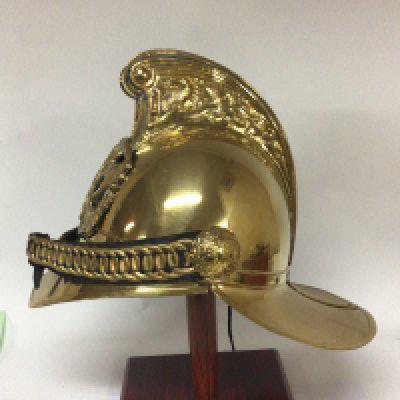 A replica Victorian brass fireman&#2013266066s helmet. NO RESERVE