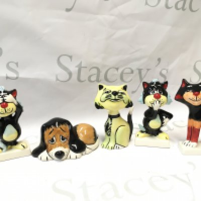 A collection of porcelain Lorna Bailey figures including Dozy Spaniel, See no evil cat, Speak no evil cat etc. no obvious damage or restoration