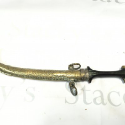 A Middle Eastern dagger , blade Approx 22cm .total length 40cm