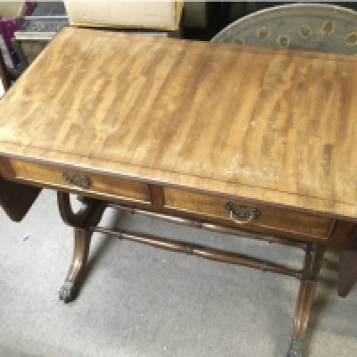A reproduction mahogany sofa table 50x90x73cm-