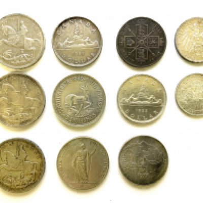A Collection of British, Commonwealth and world silver coins to include 3 1935 crown edge inscription Regina XXV, 1889 Crown,1935 and 1937 Canada Dollar, 1949 South African 5 Shillings, 1913 Prussia Germany 3 Mark Silver coin, Swedish 1897 2 Kronor silver jubilee coin, 1977 Austrian 100 Schilling silver coin, 1848 Italian states 5 Lire silver coin.