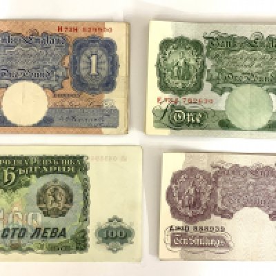 Mixed lot of British banknotes. 9 Blue Pound notes 1940-1948, 29 Green Pound notes 1939-49, 5 Ten Shilling notes Circa 1940, 4 Red Ten Shilling notes, Commonwealth - Goverment of Malta Two Shilling note.