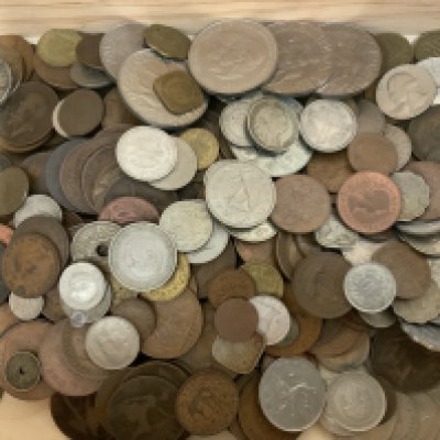 A good collection of British copper coinage to inc Farthings, Pennys etc..
